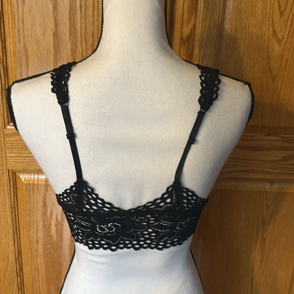 Aerie Lacy Black Convertible Bralette, Size Small - Picture 4 of 8